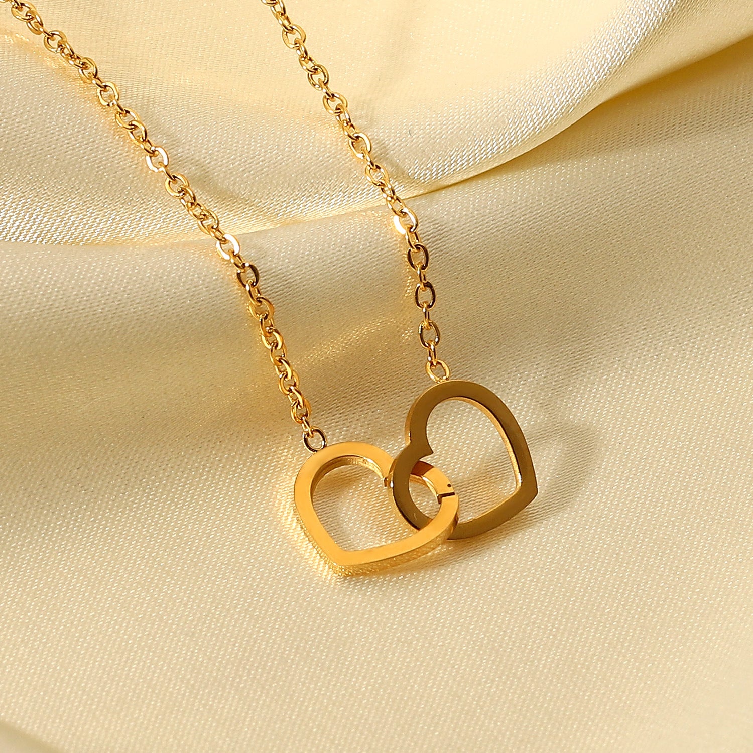 Eros Double Heart 18K Gold Plated Necklace Artshiney