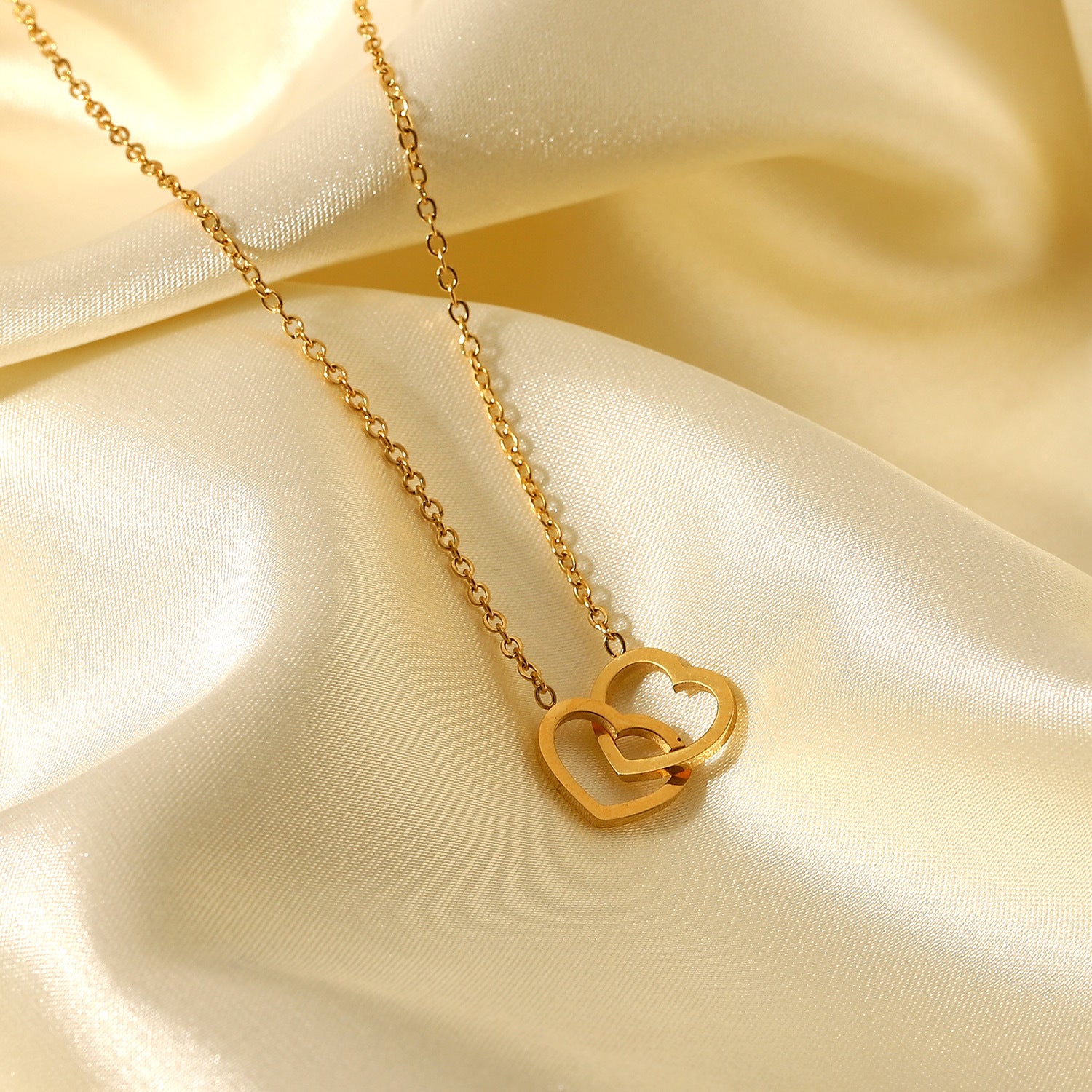 Eros Double Heart 18K Gold Plated Necklace Artshiney