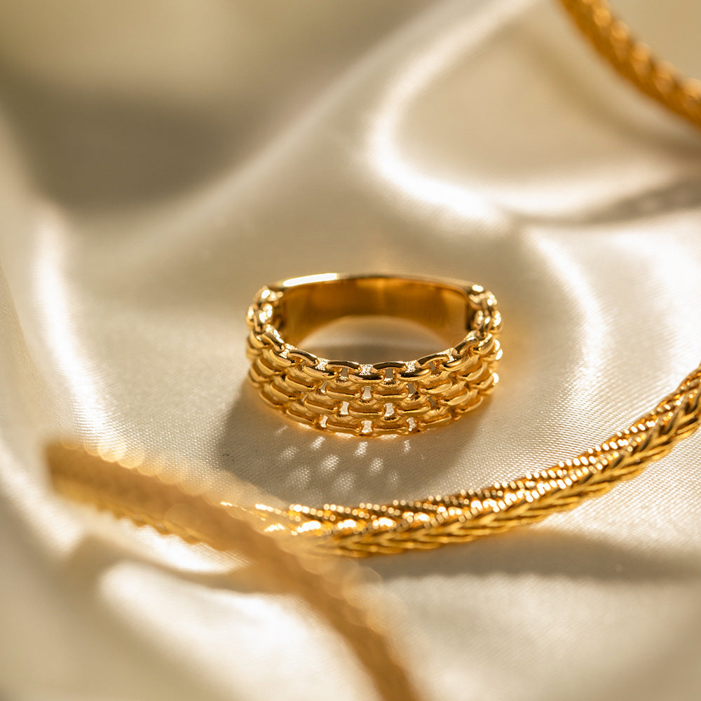 Maria 18k Gold Plated Braided Ring Artshiney