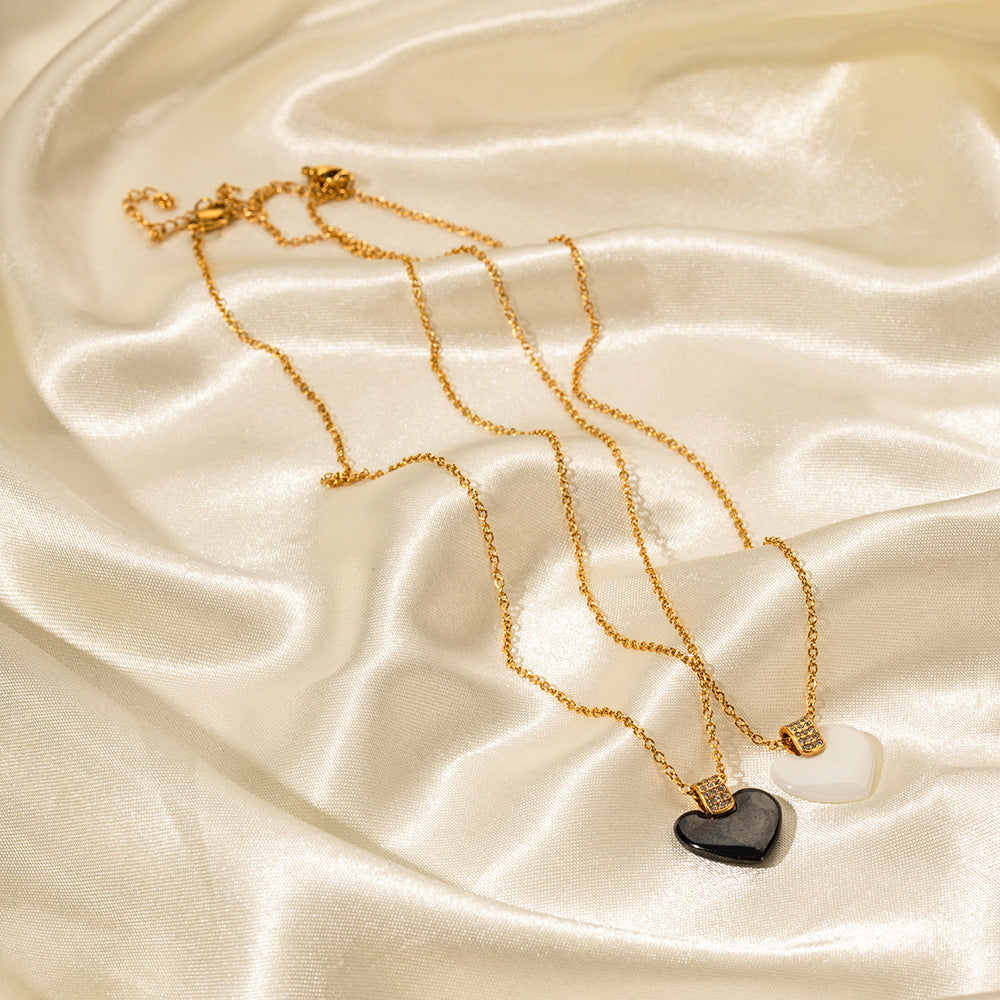 18K Gold Exquisite Personality Square Diamond and Heart Shape Ceramic Pendant Necklace Artshiney