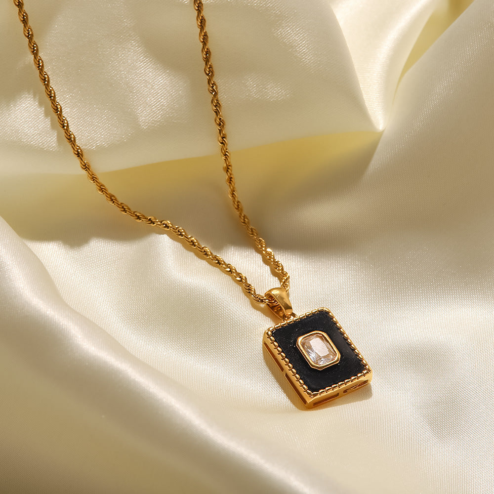 Hedy Muse Pendant 18K Gold Plated Artshiney